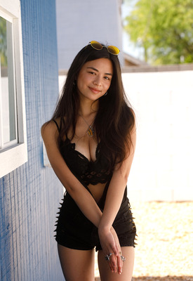 Scarlett Alexis Photo 8 of 9