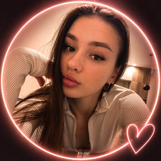 𝑱𝒖𝒍𝒍𝒚 ☆
